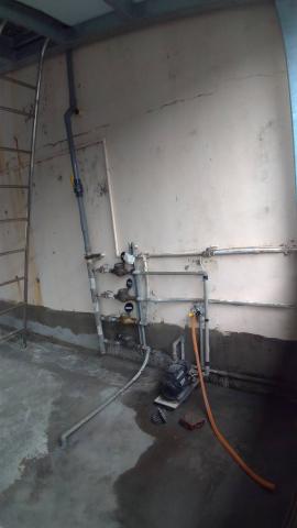 阿緯水電個人工作坊 - 加壓馬達落地安裝，客人覺得吵跟震動聲