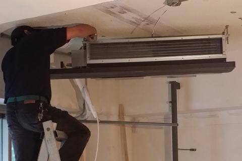 新世界冷氣空調 - 牙醫診所吊隱式安裝