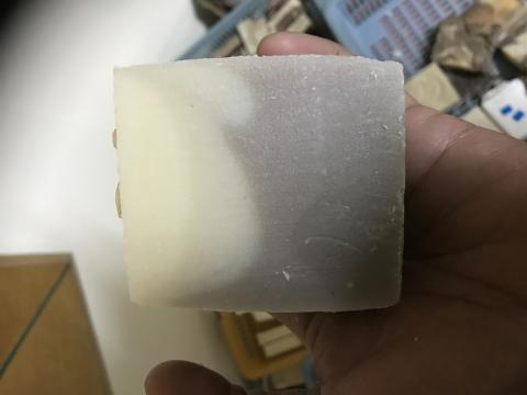 江韓侍 - 紫草火山泥皂