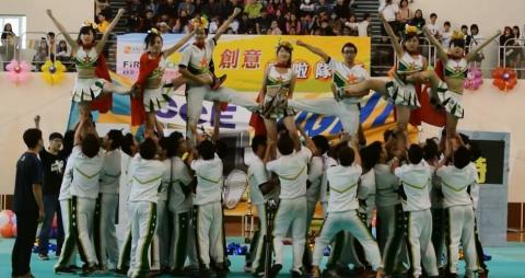 影片剪輯、表演策畫編排、臉書粉絲專業管理專長 - 