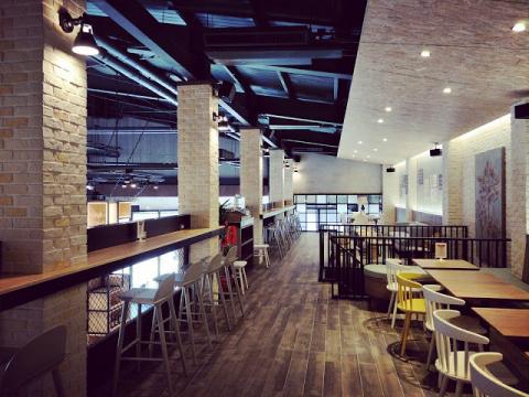 Enmo空間視覺設計 - 台中大型烘培餐飲空間設計