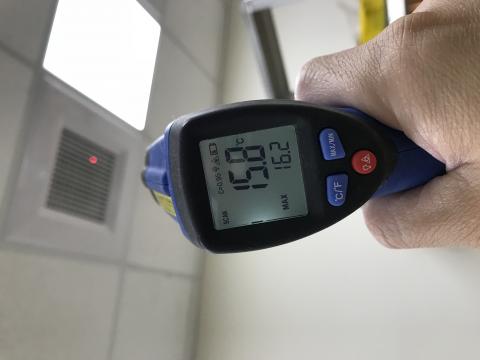 江睿紘 - 專業解決 冷氣 過熱的問題