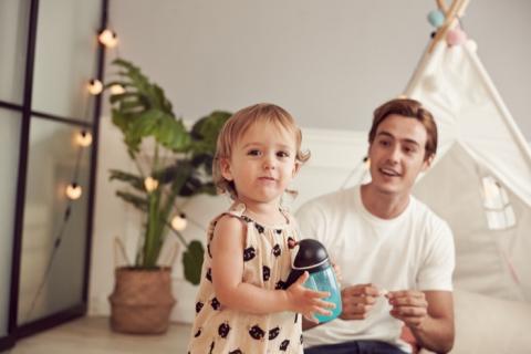 女口制作 - 荷蘭Umee嬰兒奶瓶_2018品牌形象廣告