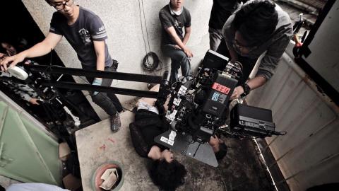 柒拾釐米影像工作室 - 劇情片逝生似死現場側拍
