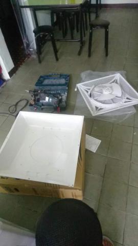 巨雅工程行 - 吸頂扇安裝：
我們提供各式電器安裝。