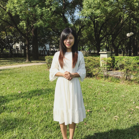 提供韓文翻譯社台中服務的專家洪子硯