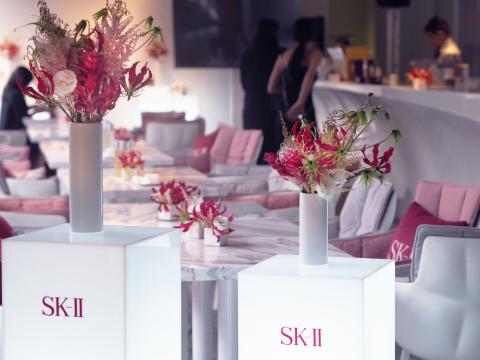 Urban Botany 莪本設計有限公司 - SKII 媒體活動視覺陳列規劃