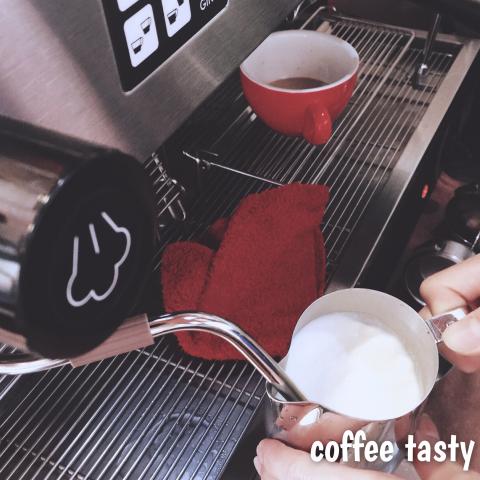 Pure攝影工作室 - 此圖為店家網路宣傳照，故比例為1:1(圖片可能因上傳壓縮關係解析度下降)