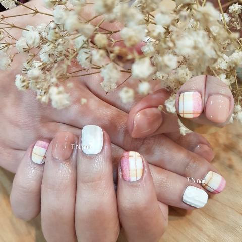 TIN nail美甲工作室 - 