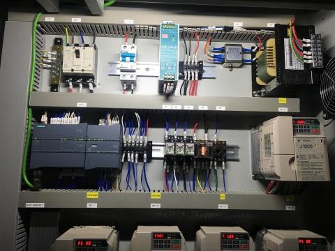 高欣展業股份有限公司 - 各式機台配盤配線，PLC程式規劃
