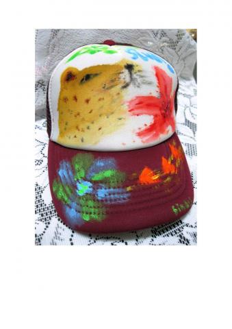 賴英倫 (珮瑩 Aining Art Studio) - 工作室作品-彩繪帽子插畫