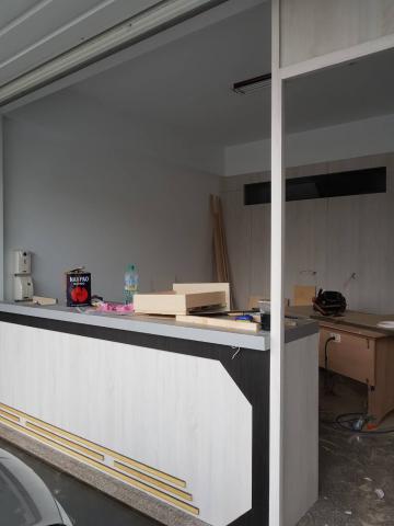 陳文德 - 店面的吧檯