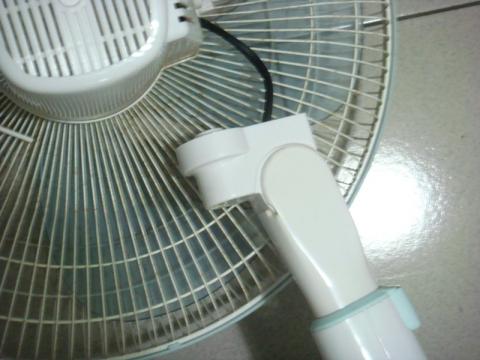 小家,水電維修個體戶 - 更換新零件!!