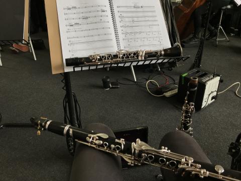 游雅晴 - 首演2018年三月歌劇 "Wake" ，演奏降E調豎笛，降B調豎笛與A調豎笛。