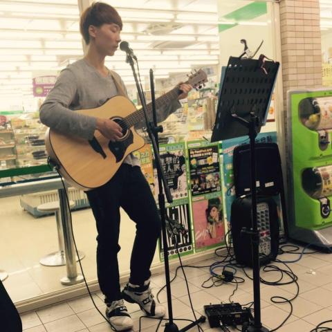 享樂 - 路邊街頭藝人表演