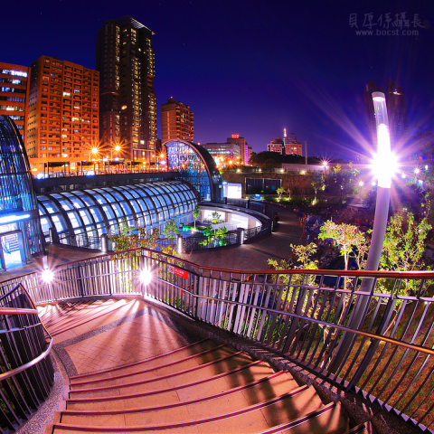 貝厚係社團 - 注意：如果以上的拍攝主題，你不能直出還要靠修圖，歡迎來找我，我教你攝影！！！
http://bocst.blogspot.tw/2011/08/blog-post_30.html
按照學員選的課程項目 累計加總的計費方式
日期時間依照學員的需求 設計課程