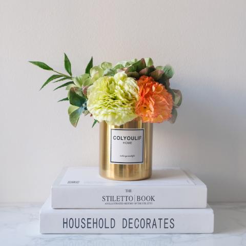 王俞 - 花藝飾品，根據選用之花材議價