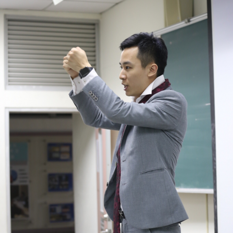 提供保險精算師服務的專家李明澈