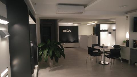 材料間設計工作室 - 台北燈具店設計案