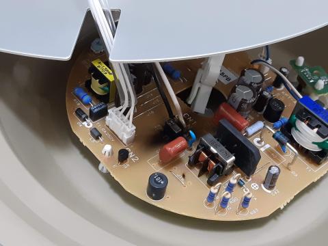 電氣使者 - 俯視圖