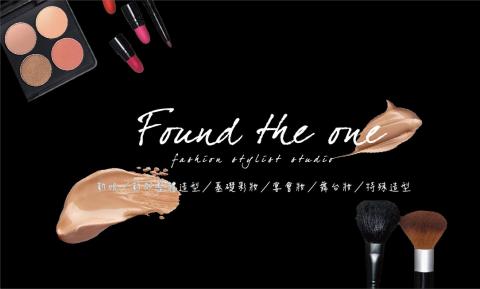 說服力設計所 souffl&eacute; design - 名片設計｜造型師(正)------選擇黑底，不僅能突顯專業度，還能駕馭時尚的設計