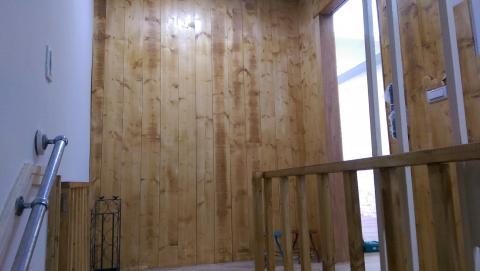 林蛙人 - 個人攝影工作室梯間杉板造型