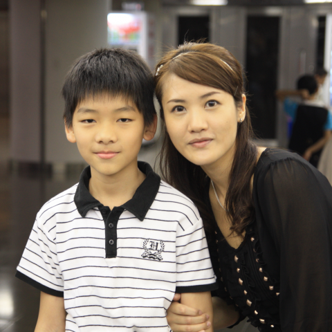 邱 老師 - 國一到高一，始終如一！