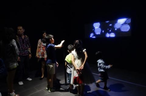 PSquare媒體實驗室 - 國立台灣美術館全國美展 | 互動光雕裝置