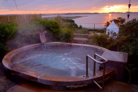 老蔡旅遊攝影工作室 - 跟著 老蔡旅遊攝影出國   泡溫泉賞日出人生一大享受