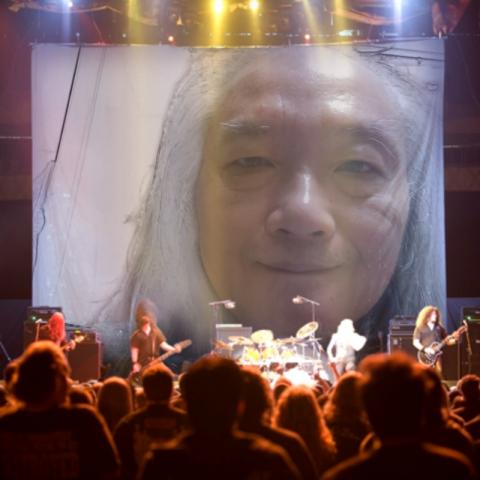 夯影社 - 這是本人現在模樣，自號『半老納』，又號『夯影』。