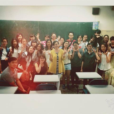 Hedy文創個人工作室 - 靜宜大學中文系授課合影