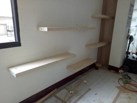 瑞崑室內設計裝潢裝修 - 您好我是瑞崑室內設計裝潢工程
如果你有設計裝潢上面的需求
可以撥打0910245446陳先生
或是Line ID:asd_223226
也可以上FB收尋：瑞崑室內設計裝潢裝修
做尋問
我們免費到府勘查
可以幫您做初步設計
若之後有需要可以在進一步的做詳細設計跟施工