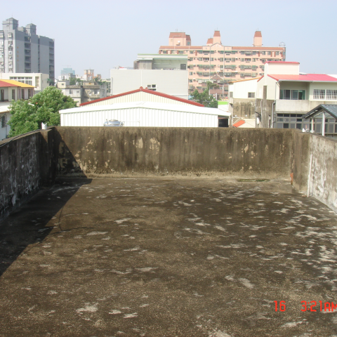 聯洺工程有限公司 - 完全沒施作防水，導致滲漏