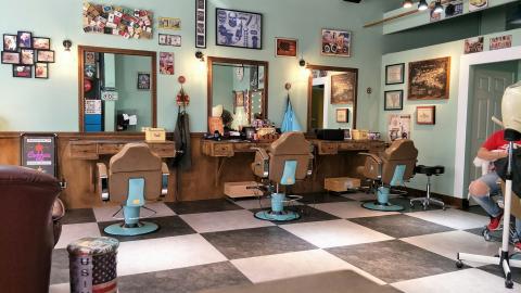 鴻宇油漆工程 - 美式理髮髮廊
油漆施工後