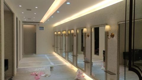 嶺頭裝潢（張家睿） - 美髮廳素雅壁紙