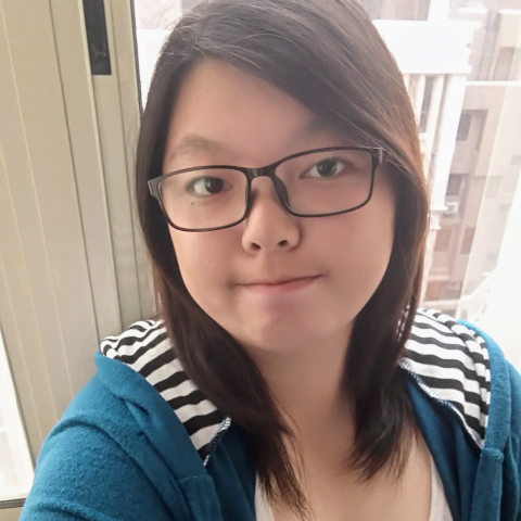 提供割草機零件服務的專家張宇婷