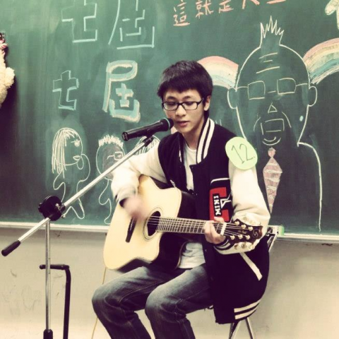徐國瑋 - 高二，第一次上台表演，從來沒想過有天害羞得自己能跨出這一步