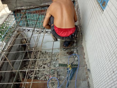 專業拆除打石 - 雨遮拆除