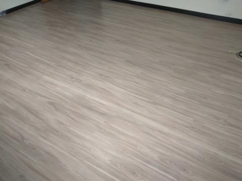 澄臻工程行(木地板) - 細緻的流線體˙讓人不知不覺得愛上它