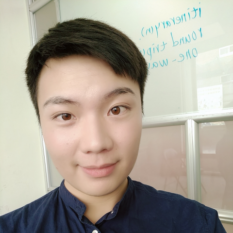 提供英語翻譯服務的專家邱宏霖