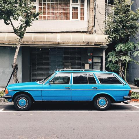 謝明倫 - Old Mercedes.