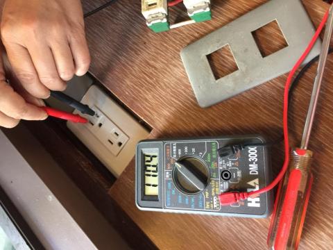 AJ居家修繕 - 三用電表使用介紹。 AJ居家修繕 - 三用電表使用介紹。