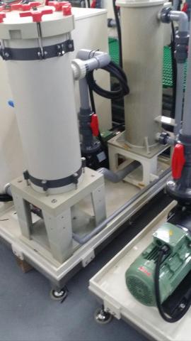 蔣榮峰 - 出水過濾桶安裝