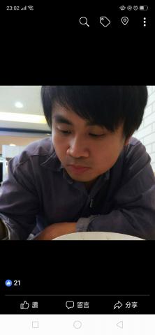 提供鋼琴鍵服務的專家李承德