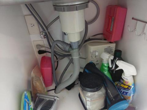 世嘉工程行 - 更換厨房軟管