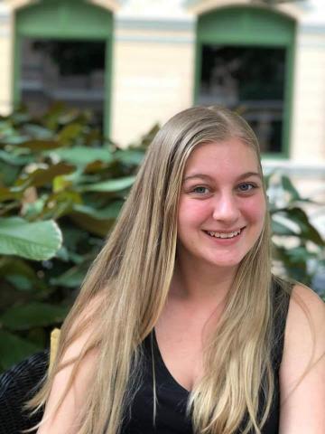 提供孫盛希服務的專家劉孟希