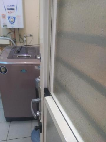 程自強 - 居家清潔-門框清潔