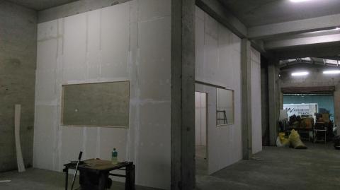 房屋翻修工程 - 批膠，批土