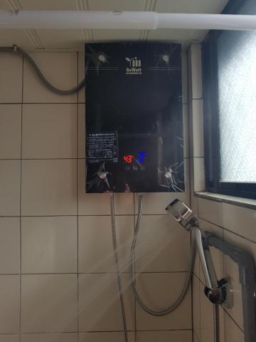 國品居家修繕 - 綠瓦節能即熱數位電熱水器