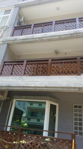 新益油漆工程 - 南方松漆護木漆